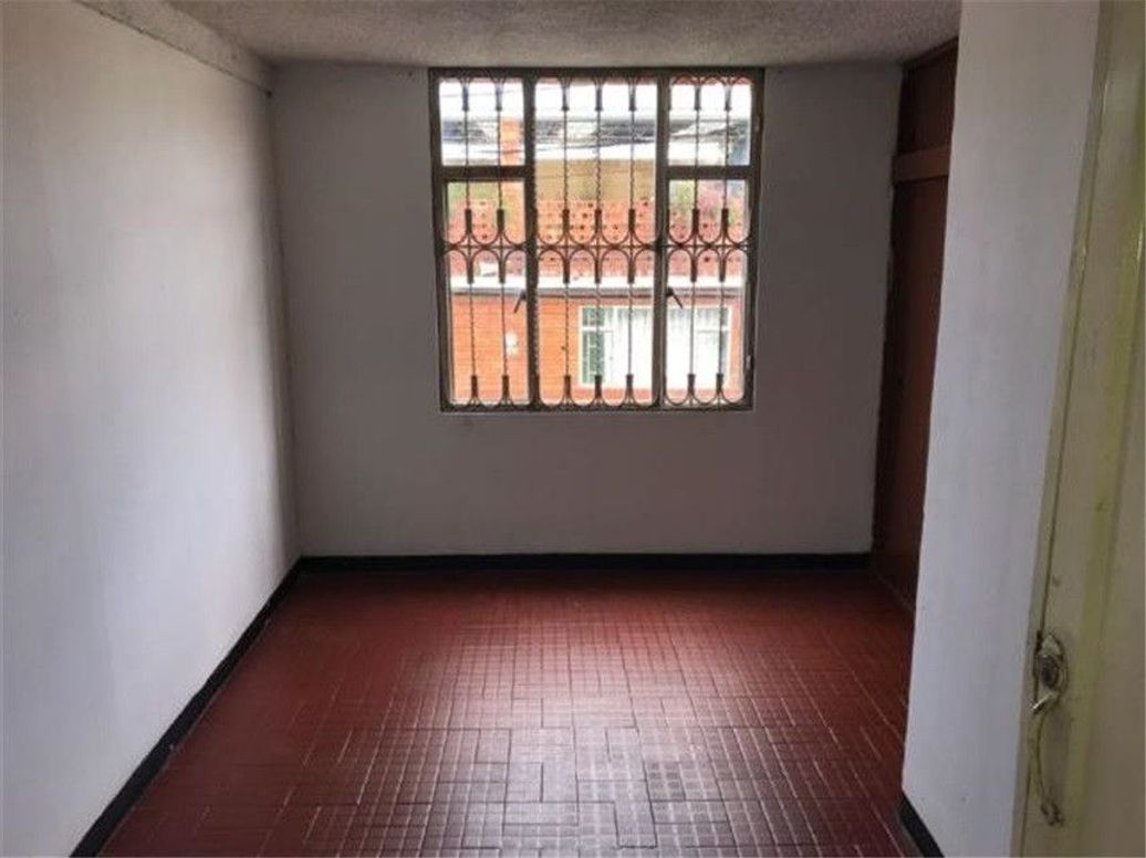 Casa de 7 alcobas en venta en San Vicente, Bogotá, 160 m² · foto 6 de 15