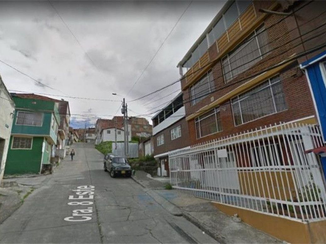 Casa de 14 alcobas en venta en Santa Ines, Bogotá, 651 m² · foto 3 de 3