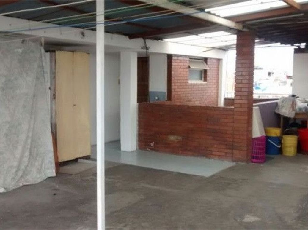 Casa de 18 alcobas en venta en Centenario, Bogotá, 766 m² · foto 9 de 20
