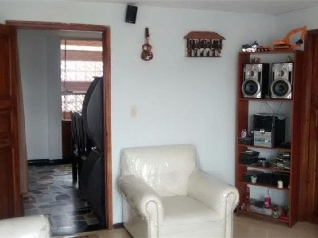 Casa de 18 alcobas en venta en Centenario, Bogotá, 766 m² · foto 12 de 20