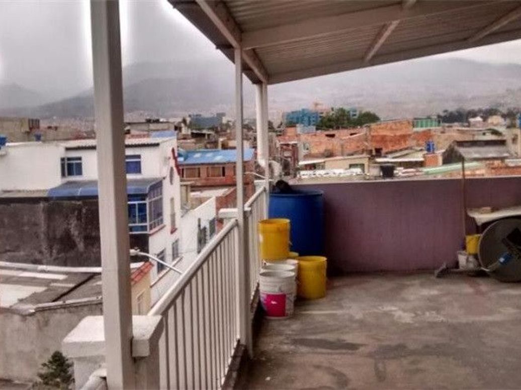 Casa de 18 alcobas en venta en Centenario, Bogotá, 766 m² · foto 6 de 20