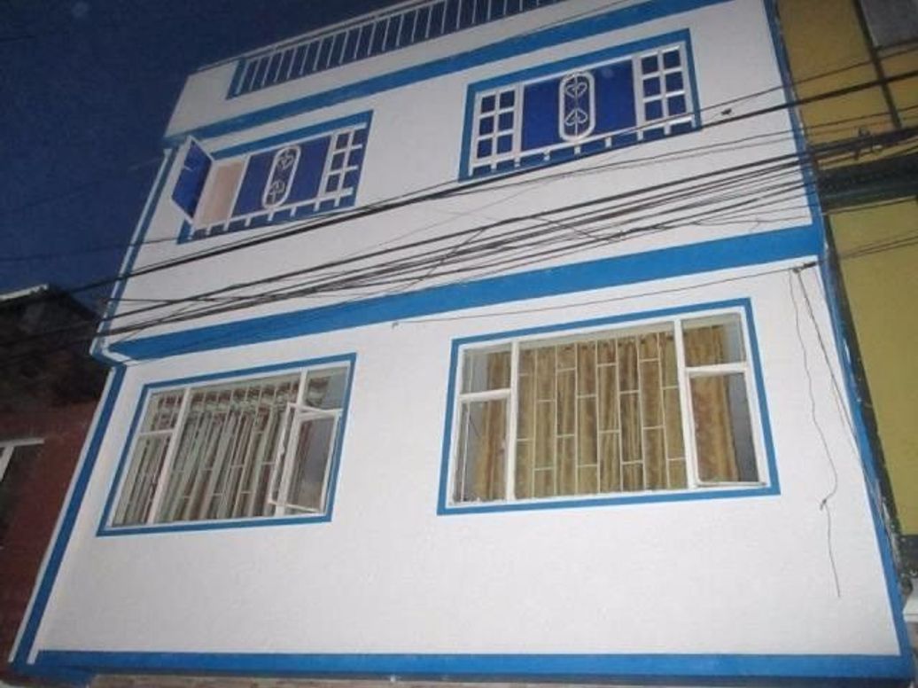 Casa de 10 alcobas en venta en Diana Turbay, Bogotá, 250 m² · foto 2 de 20