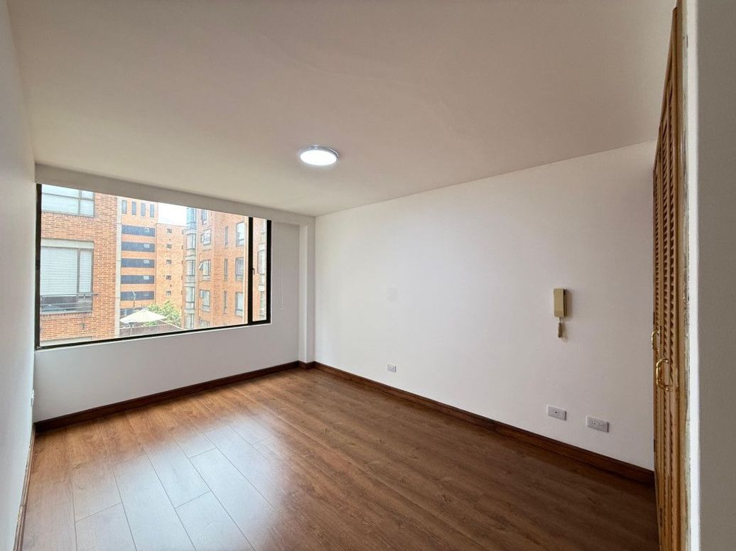 Apartamento de 3 alcobas en venta en Chico Norte Et. Iii, Bogotá, 140 m² · foto 7 de 17