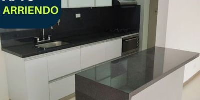 Bienvenido a tu nuevo hogar en Rionegro, Antioquia! Este espectacular apartamento con un área de  un área de 123 m2 construidos + 53 m2 de terraza, se encuentra ubicado en una exclusiva zona de la ciudad, con una distribución perfecta y acabados modernos, cuenta con 3 alcobas con closet, 3 baños completos, una cocina integral con su elegante y funcional diseño, sala comedor, estudio, terraza, cuarto útil, zona de ropas y garaje.

El edificio también cuenta con parqueadero de visitantes, piscina, turco, sauna, juegos infantiles, gimnasio, salón comunal, zona de mascotas, zonas verdes, vigilancia, ascensor y su cercanía al transporte público permite una fácil movilidad y acceso a diferentes lugares de la ciudad.

¡No pierdas la oportunidad de hacer de este inmueble tu nuevo hogar!

Contáctanos ahora para conocer más detalles y agendar una visita.

¡Te esperamos! 

CONGENIA INMOBILIARIA?
Administradores de sueños?
