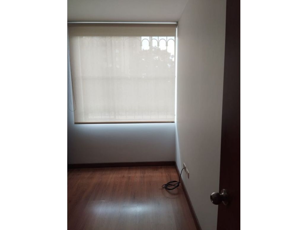 Apartamento de 3 alcobas en venta en Ciudad Salitre Occidental, Bogotá, 65 m² · foto 4 de 12