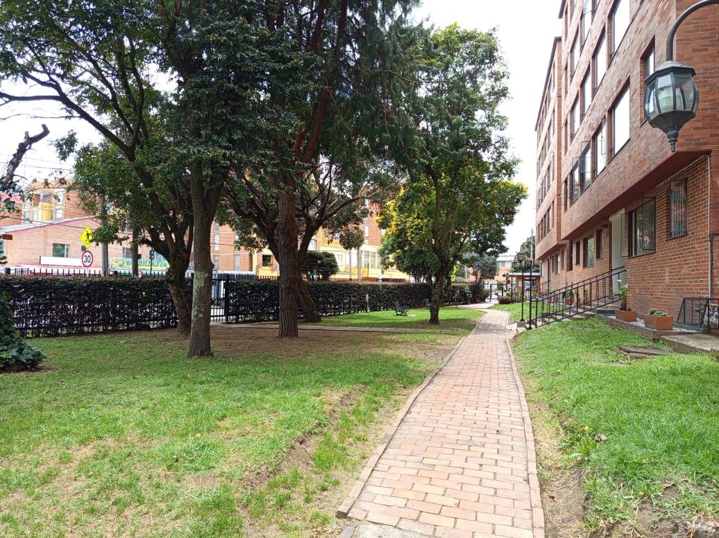 Apartamento de 3 alcobas en venta en Mtf Angela 2, Bogotá, 58 m² · foto 3 de 20