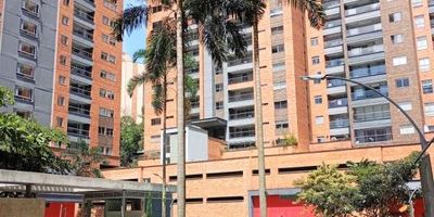 INMUEBLE SUJETO A VERIFICACION DE DISPONIBILIDAD
ESTUFA A GAS, ALACENAS, EXTRACTOR, HORNO
BAÑOS CABINADOS EN VIDRIO TEMPLADO, 1 CLOSET TIPO VESTIER, ZONA BQQ, GIMNASIO,TURCO,CANCHA