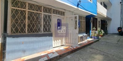 cod 5928 se arrienda apartamento en piedecuesta, 2 alcobas, sala comedor, cocina tradicional, 1 baño auxiliar, instalacion lavadora, zona ropas, techo en placa, piso en cemento.