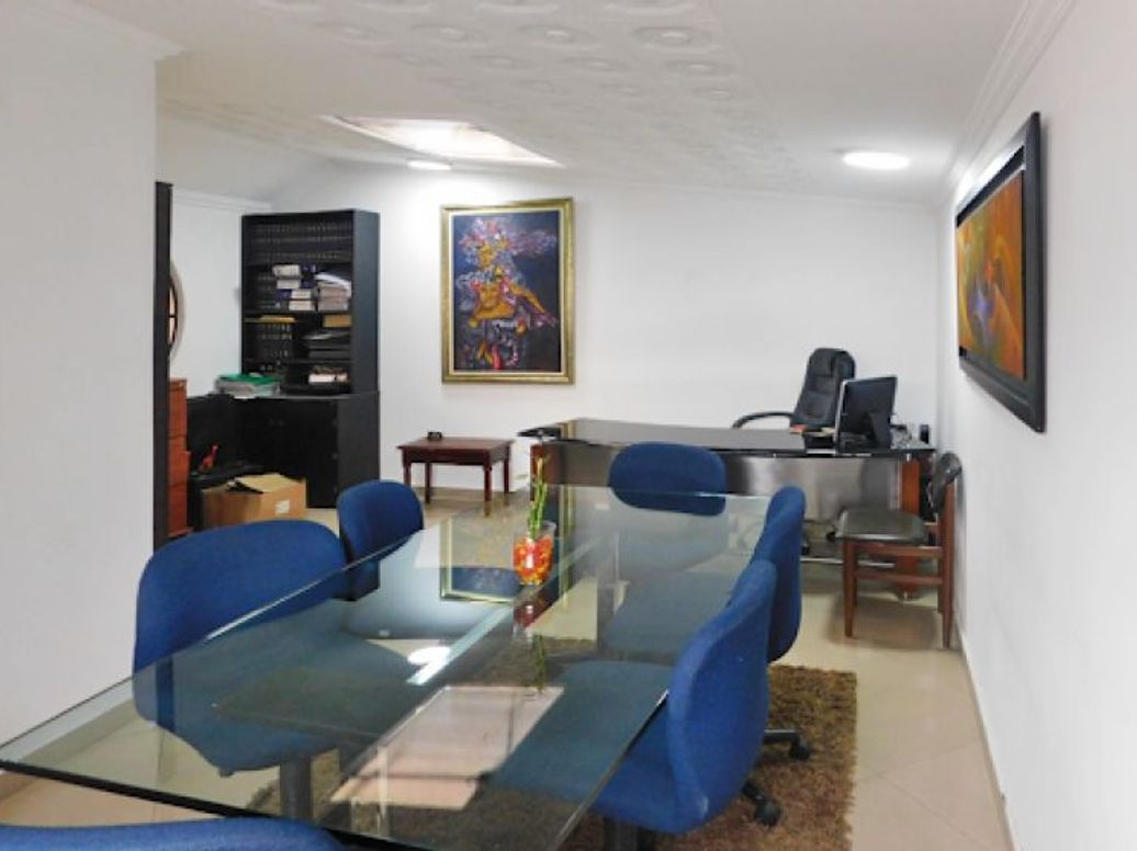Casa de 3 alcobas en venta en Estoril, Bogotá, 500 m² · foto 2 de 20