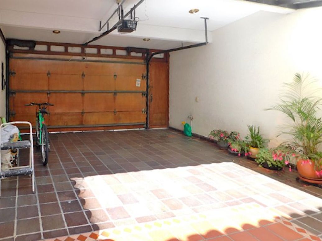 Casa de 4 alcobas en venta en San Patricio, Bogotá, 318 m² · foto 4 de 20