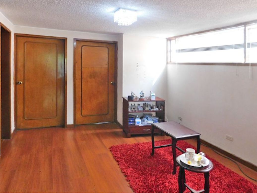 Casa de 4 alcobas en venta en San Patricio, Bogotá, 318 m² · foto 15 de 20