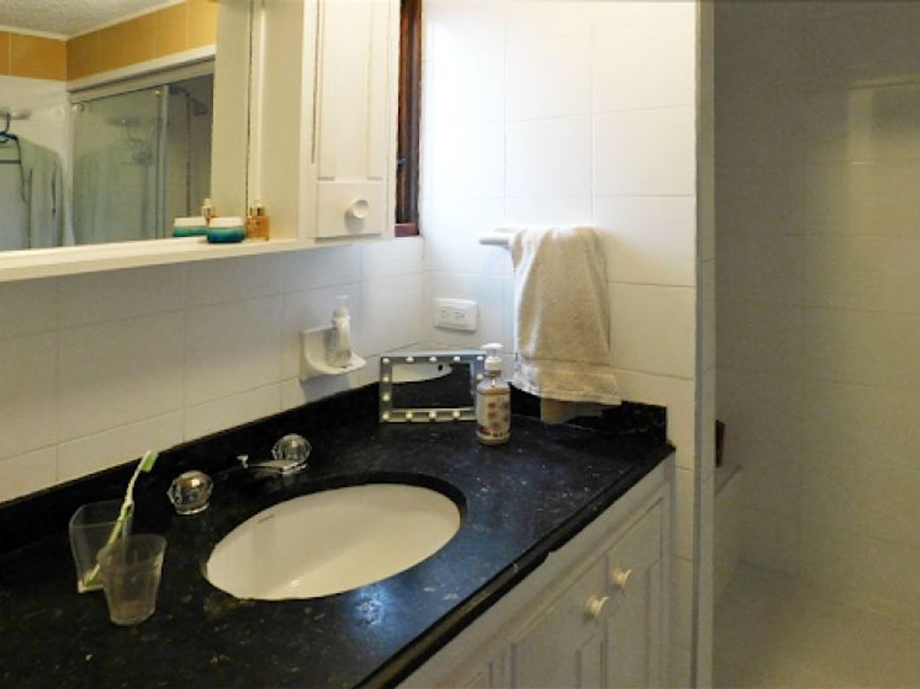 Casa de 3 alcobas en venta en Santa Barbara Central, Bogotá, 246 m² · foto 9 de 20