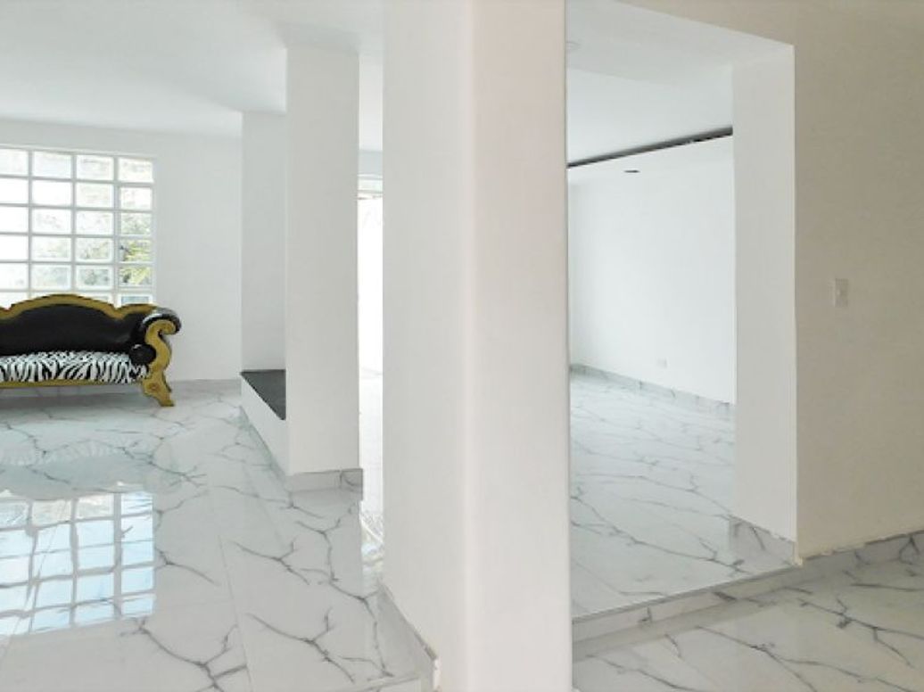 Casa de 4 alcobas en venta en Pardo Rubio, Bogotá, 394 m² · foto 5 de 20