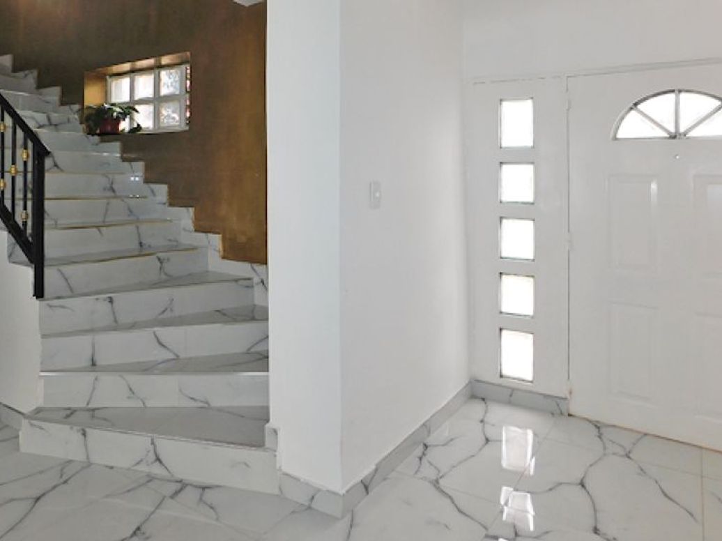 Casa de 4 alcobas en venta en Pardo Rubio, Bogotá, 394 m² · foto 6 de 20