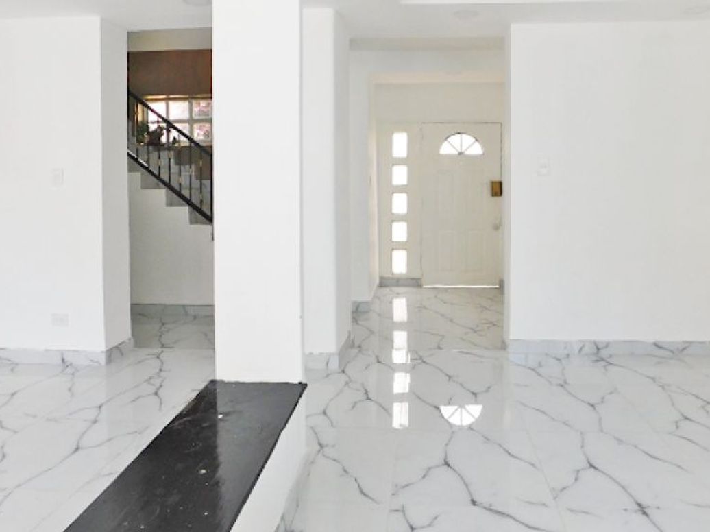 Casa de 4 alcobas en venta en Pardo Rubio, Bogotá, 394 m² · foto 7 de 20