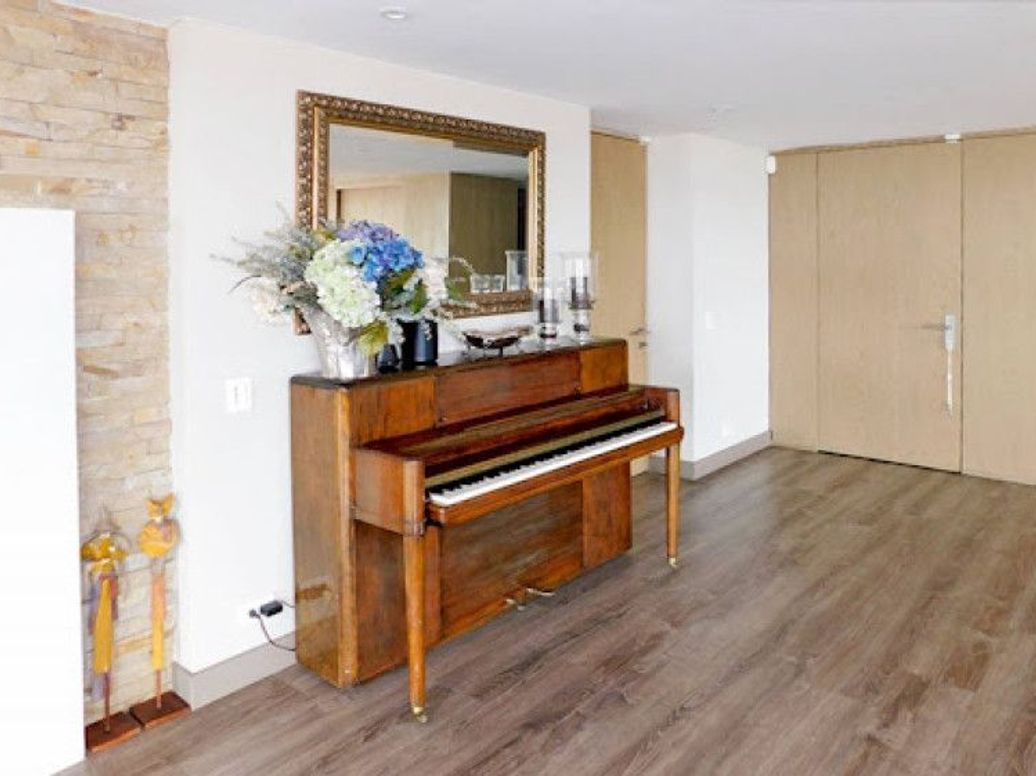 Apartamento de 4 alcobas en venta en El Refugio, Bogotá, 291 m² · foto 5 de 20
