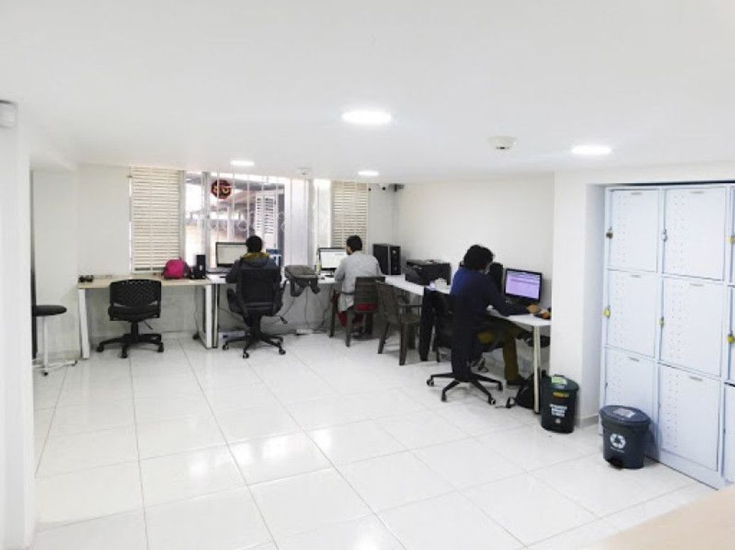 Casa de 10 alcobas en venta en Santa Barbara Occidental, Bogotá, 660 m² · foto 10 de 20