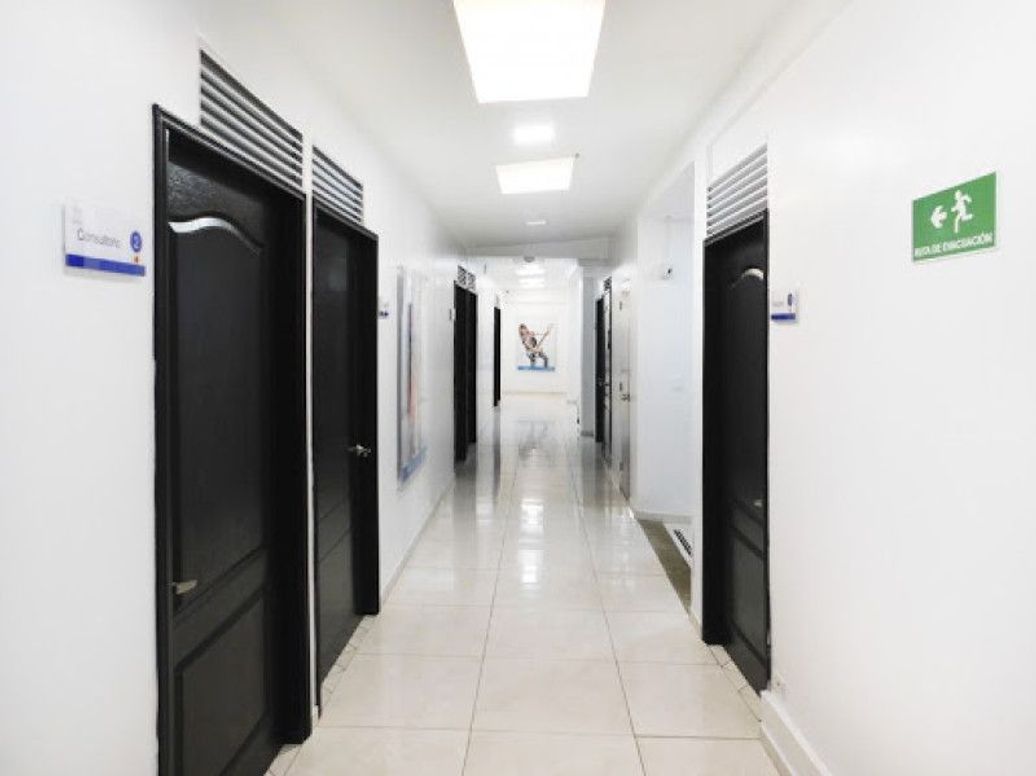 Casa de 10 alcobas en venta en Santa Barbara Occidental, Bogotá, 660 m² · foto 9 de 20