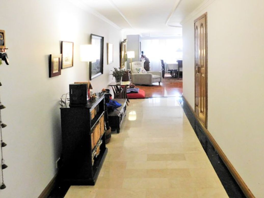 Apartamento de 3 alcobas en venta en Santa Barbara Occidental, Bogotá, 127 m² · foto 2 de 20