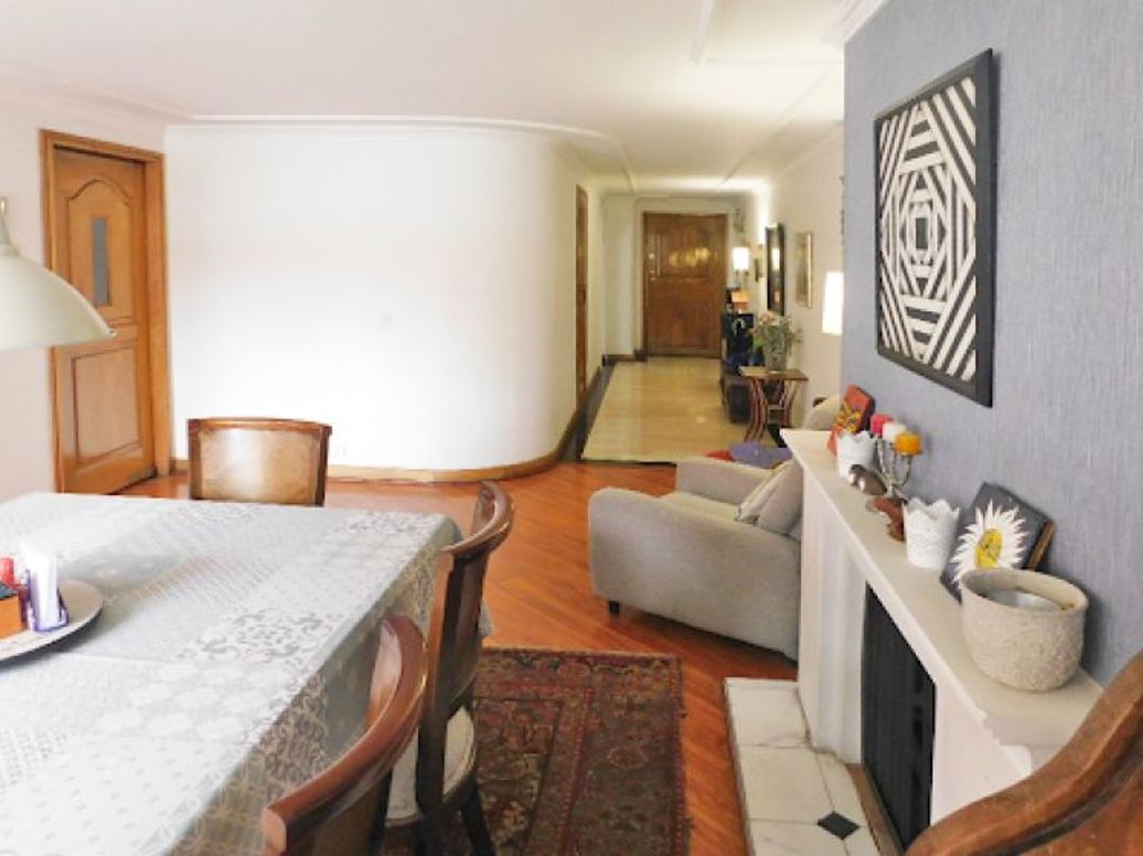 Apartamento de 3 alcobas en venta en Santa Barbara Occidental, Bogotá, 127 m² · foto 7 de 20