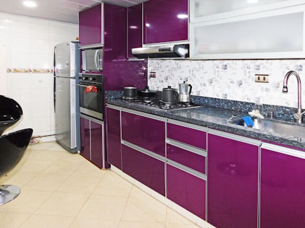 Casa de 7 alcobas en venta en Polo Club, Bogotá, 233 m² · foto 7 de 20