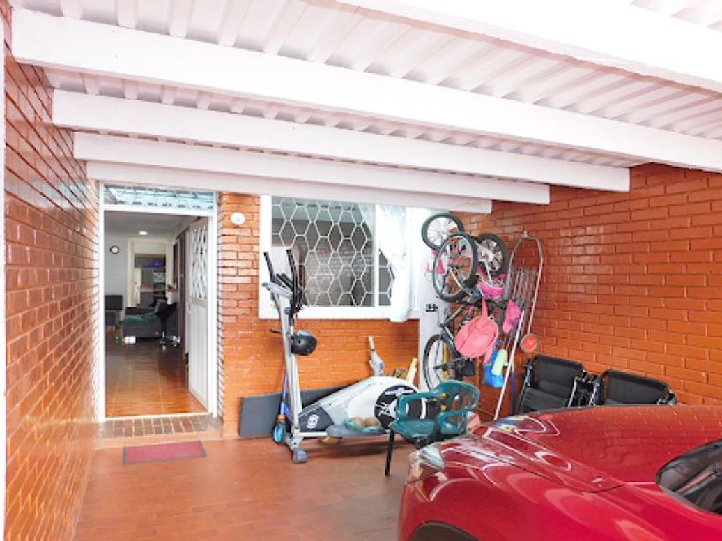Casa de 7 alcobas en venta en Polo Club, Bogotá, 233 m² · foto 4 de 20
