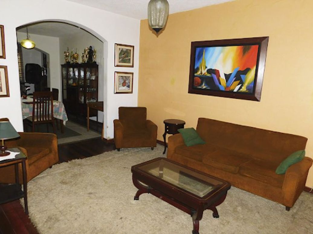 Casa de 6 alcobas en venta en Banco Central, Bogotá, 229 m² · foto 2 de 20