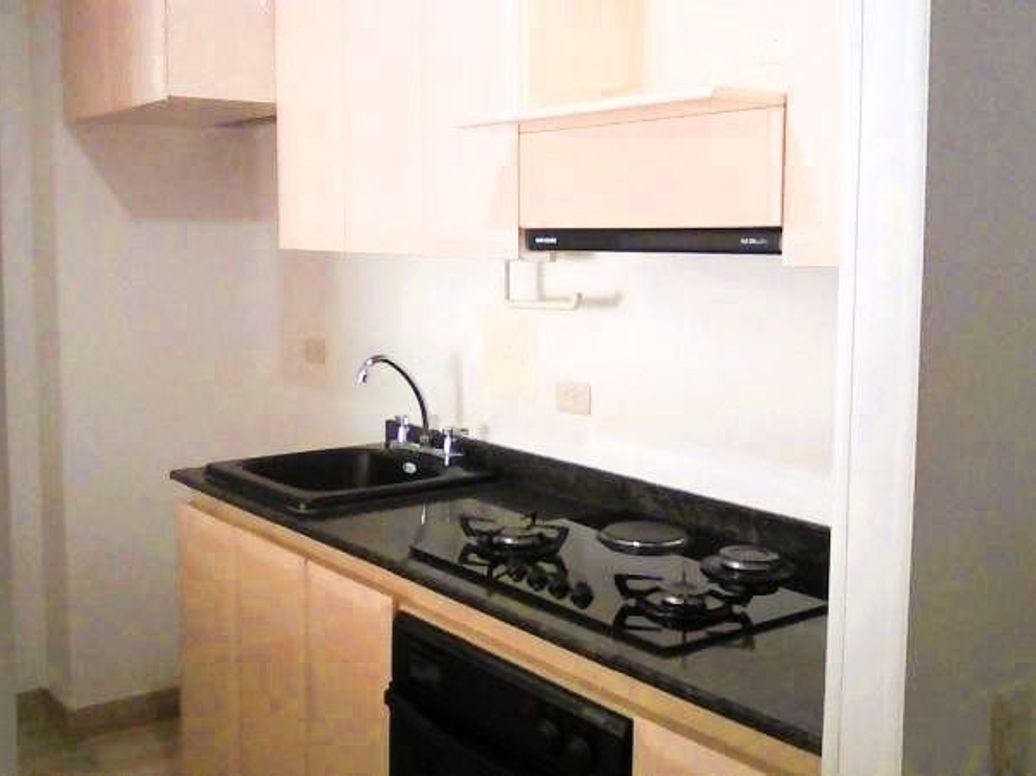 Apartamento de 1 alcoba en venta en Santa Barbara Occidental, Bogotá, 53 m² · foto 5 de 13