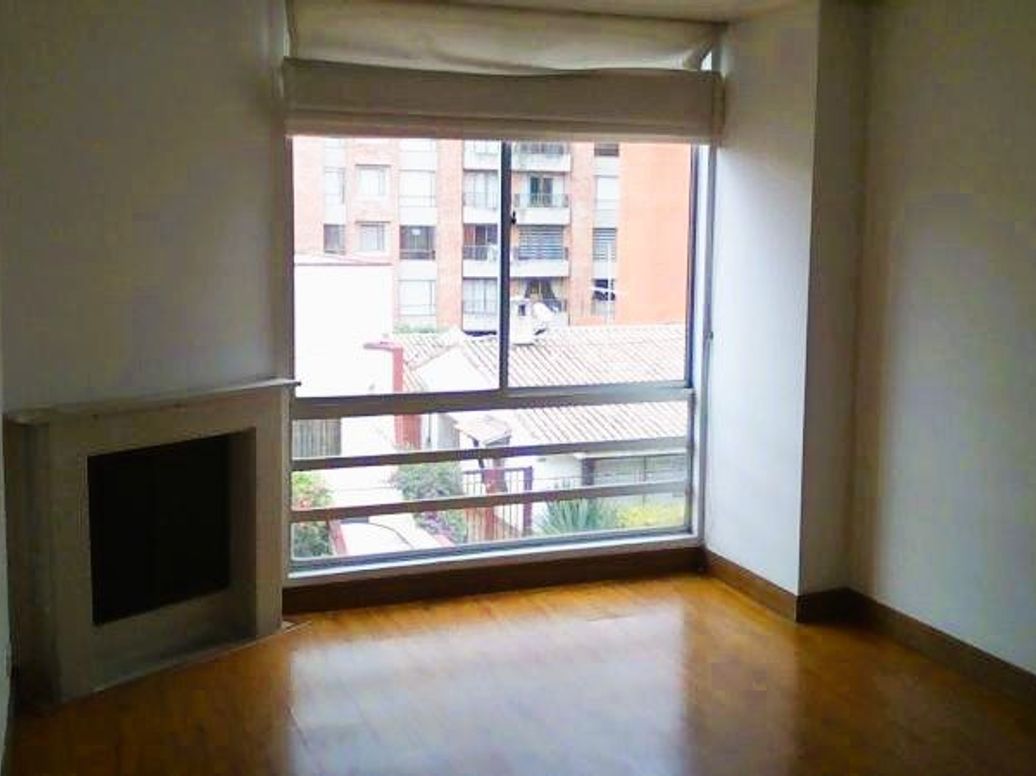Apartamento de 1 alcoba en venta en Santa Barbara Occidental, Bogotá, 53 m² · foto 2 de 13