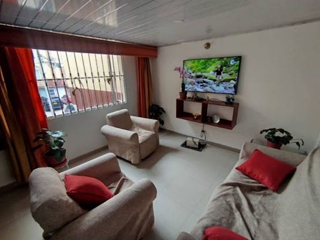 Apartamento de 3 alcobas en venta en Villas De Granada, Bogotá, 65 m² · foto 3 de 19