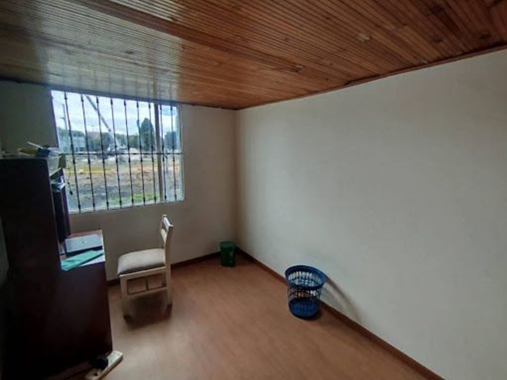 Apartamento de 3 alcobas en venta en Villas De Granada, Bogotá, 65 m² · foto 13 de 19