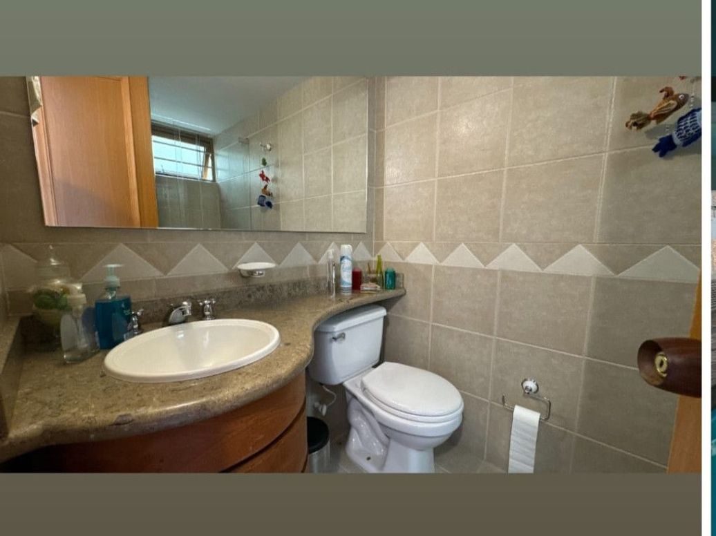 Apartamento de 3 alcobas en venta en Caobos Salazar, Bogotá, 197 m² · foto 3 de 11