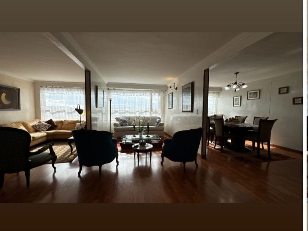 Apartamento de 3 alcobas en venta en Caobos Salazar, Bogotá, 197 m² · foto 4 de 11