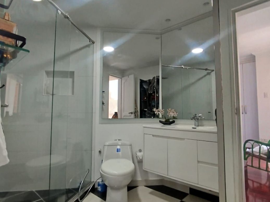 Apartamento de 3 alcobas en venta en Voto Nacional, Bogotá, 115 m² · foto 16 de 17