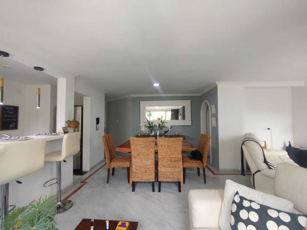 Apartamento de 3 alcobas en venta en Voto Nacional, Bogotá, 115 m² · foto 3 de 17