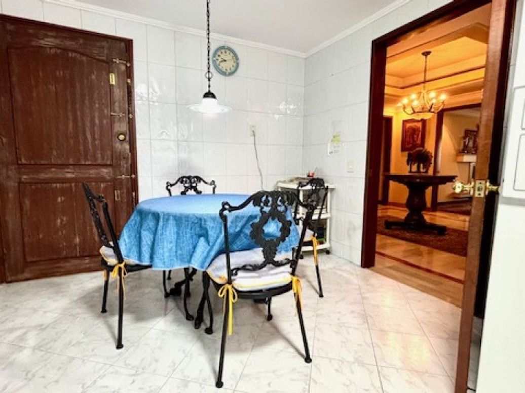 Apartamento de 3 alcobas en venta en Santa Barbara Occidental, Bogotá, 210 m² · foto 12 de 20