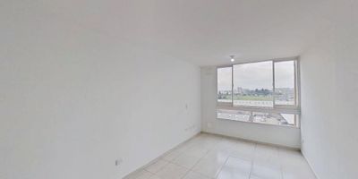 Un hogar funcional en el lugar que necesitas

Este apartamento de 47 m², ubicado en un décimo piso con acceso por ascensor, te ofrece un ambiente práctico y acogedor para disfrutar cada día. Su distribución incluye tres habitaciones, un baño, sala comedor, cocina integral y zona de lavandería, con pisos en cerámica que aportan frescura y fácil mantenimiento en todos los espacios.

El conjunto residencial complementa tu vida con zonas pensadas para compartir y disfrutar: salón comunitario, parque infantil, zonas verdes, área BBQ y la tranquilidad de contar con vigilancia privada las 24 horas.

Su ubicación estratégica te conecta con todo lo esencial: cerca al centro comercial Viva, a supermercados como Éxito, Tiendas D1 y Ara, instituciones educativas y transporte público. Además, las principales vías de acceso como la Avenida Centenario y la Carrera 116 hacen tu movilidad más práctica y rápida.

Ven a conocer este apartamento y descubre cómo puede convertirse en el espacio ideal para tu nueva etapa de vida.

H.
