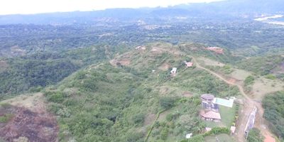 Lotes en Sopetran vereda Cordoba, en parcelacion con hermosa vista a Sta. Fe de Antioquia, Rio Cauca y Sopetran, agua veredal, energia de EPM, acceso vehicular, son 15 lotes rurales desde 2.250 m2 hasta 6.000 m2, precio promedio por m2 de $69.000