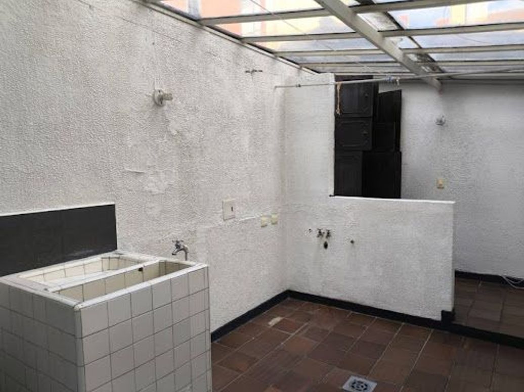 Casa de 3 alcobas en venta en Santa Barbara, Bogotá, 205 m² · foto 8 de 20