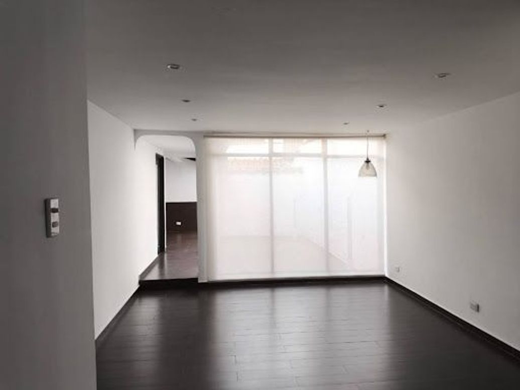 Casa de 3 alcobas en venta en Santa Barbara, Bogotá, 205 m² · foto 5 de 20