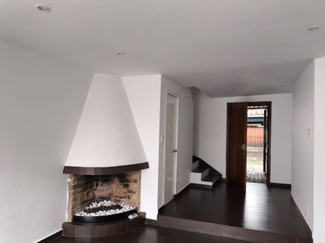 Casa de 3 alcobas en venta en Santa Barbara, Bogotá, 205 m² · foto 13 de 20