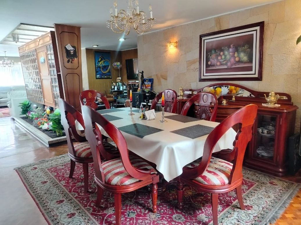 Casa de 6 alcobas en venta en Santa Bibiana, Bogotá, 612 m² · foto 6 de 20
