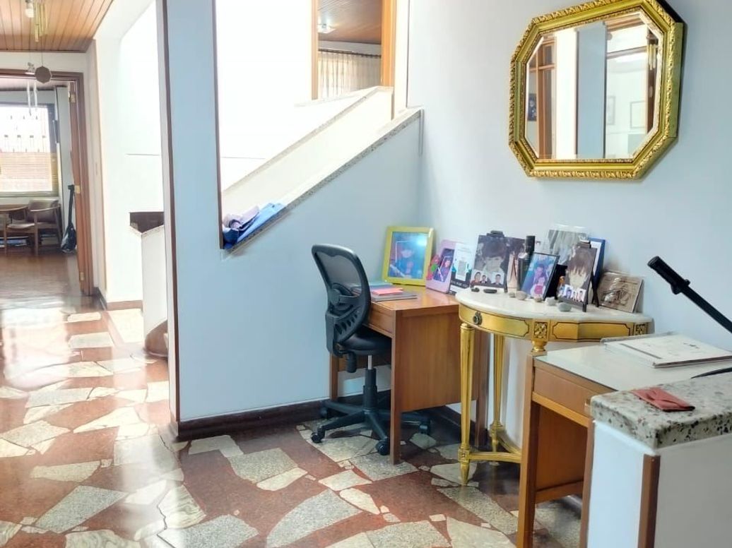 Casa de 6 alcobas en venta en Santa Bibiana, Bogotá, 612 m² · foto 15 de 20