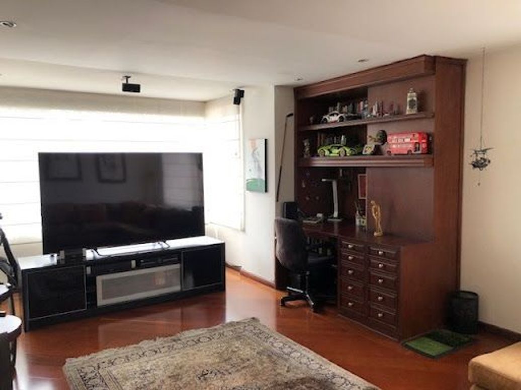 Apartamento de 3 alcobas en venta en Chico, Bogotá, 292 m² · foto 19 de 20