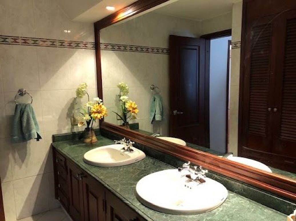 Apartamento de 3 alcobas en venta en Chico, Bogotá, 292 m² · foto 12 de 20