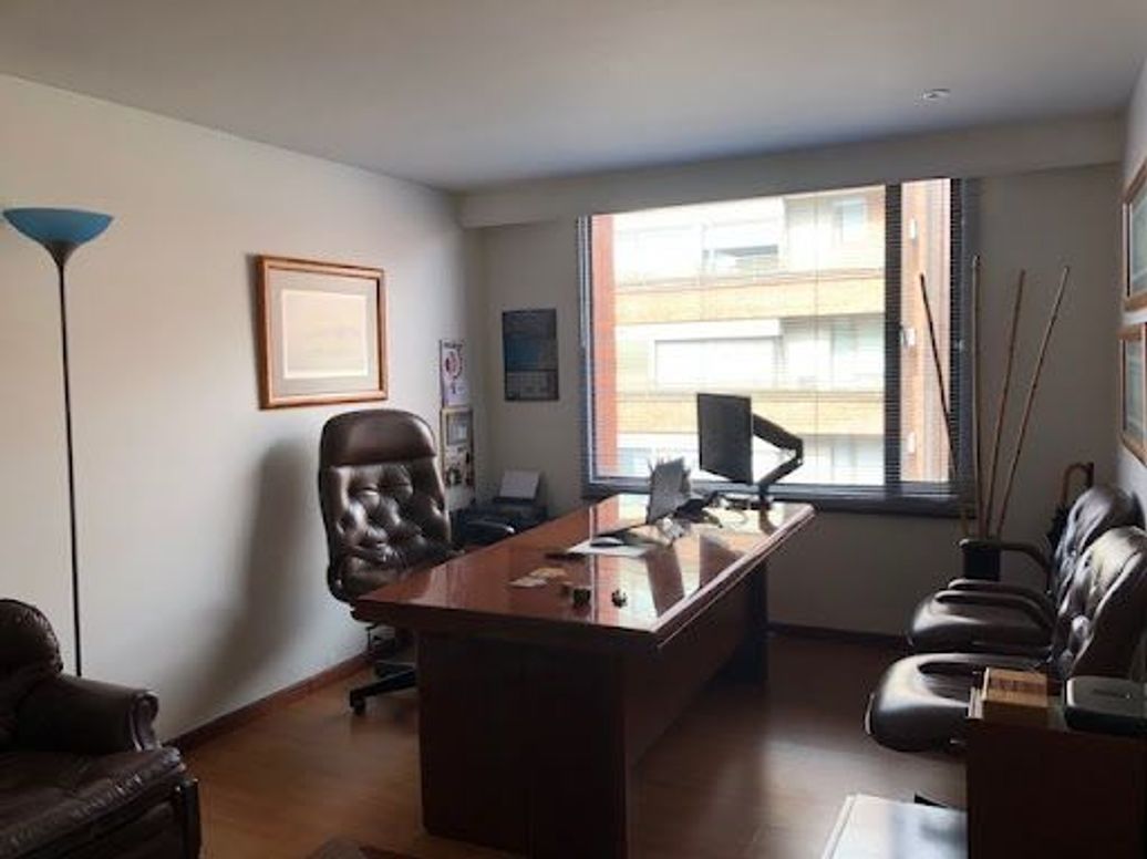 Apartamento de 3 alcobas en venta en Chico, Bogotá, 292 m² · foto 15 de 20