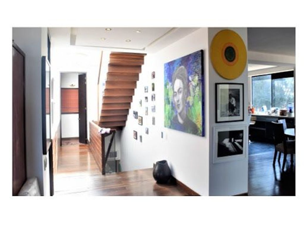 Apartamento de 4 alcobas en venta en Los Rosales, Bogotá, 330 m² · foto 2 de 18