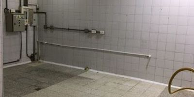 Excelente local comercial de 33 m2 ubicado del la plazoleta de comidas de prestigioso centro comercial con gran afluencia de gente. Gran oportunidad comercial