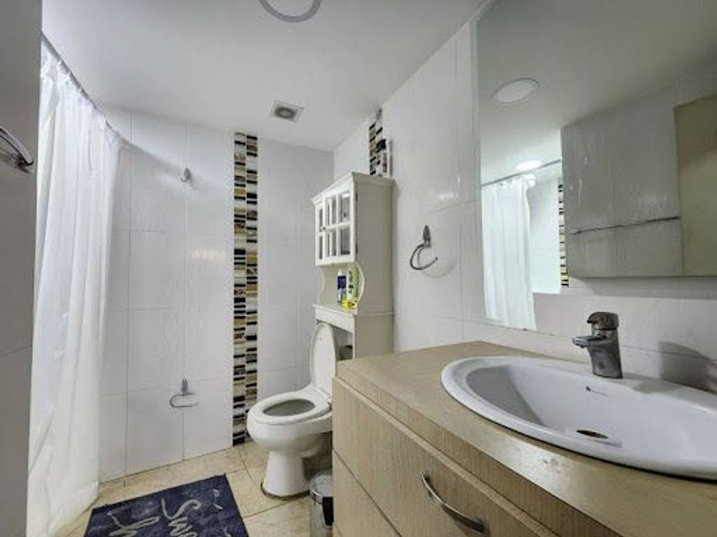 Casa de 5 alcobas en venta en Alhambra, Bogotá, 235 m² · foto 14 de 20