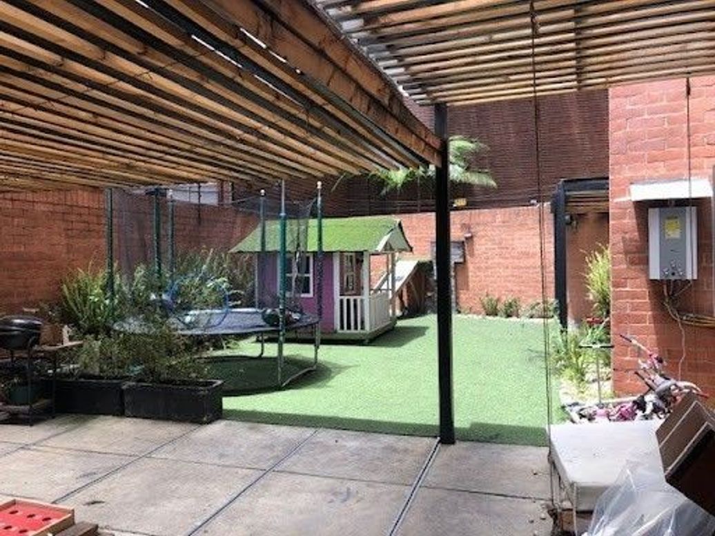 Apartamento de 3 alcobas en venta en El Refugio, Bogotá, 124 m² · foto 2 de 18